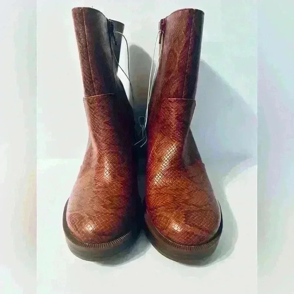 Universal Thread | Women’s Size 6.5, Brown Faux Leather Snakeskin Jenna Platform - Picture 3 of 7